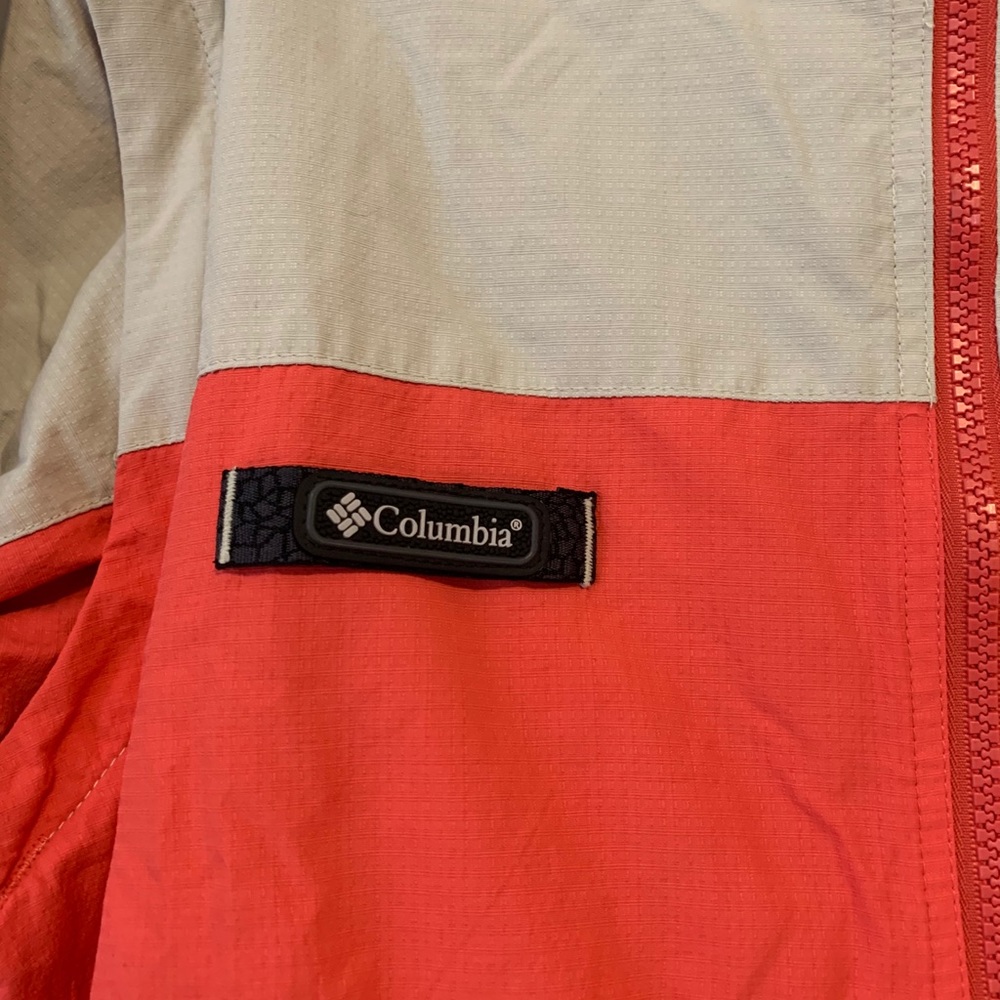Packable Vintage Columbia Windbreaker - Women’s - Picture 3 of 9